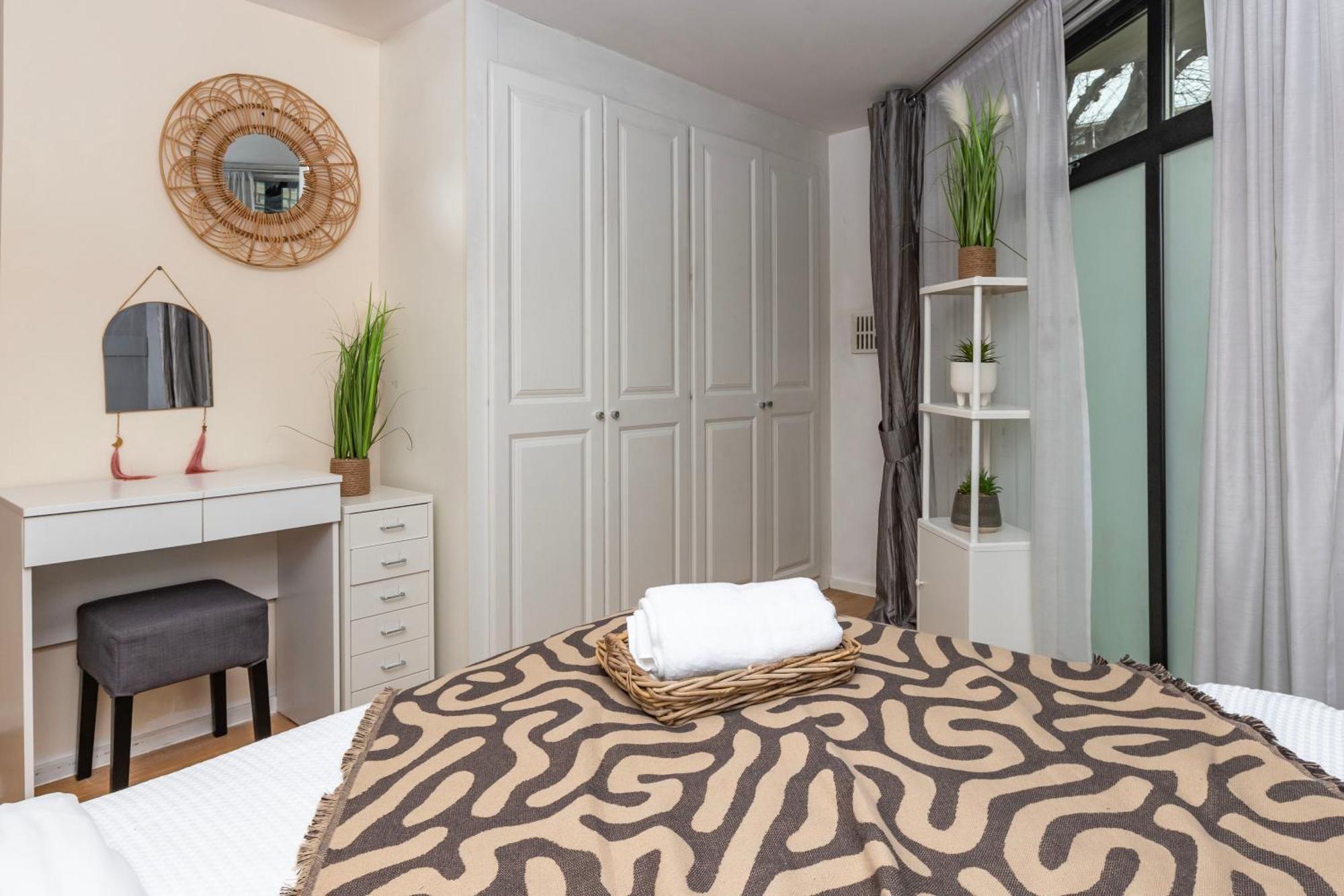 Cosy Ground Floor Apartment London Exterior photo
